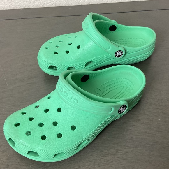 Pre-Owned Crocs Classic Clogs Mint Green, Size 4 Men’s | 6 Women’s - Picture 3 of 12